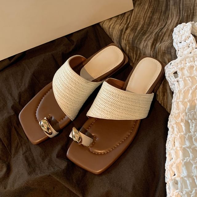 Chunky Heel Square Toe Metal Accent Straw Toe Loop Sandals