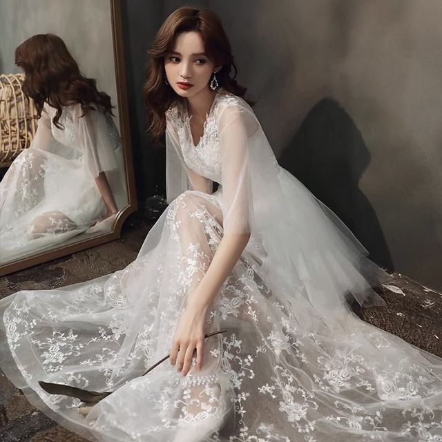 Gown A-Line Evening Embroidered Flared-Sleeve Flower