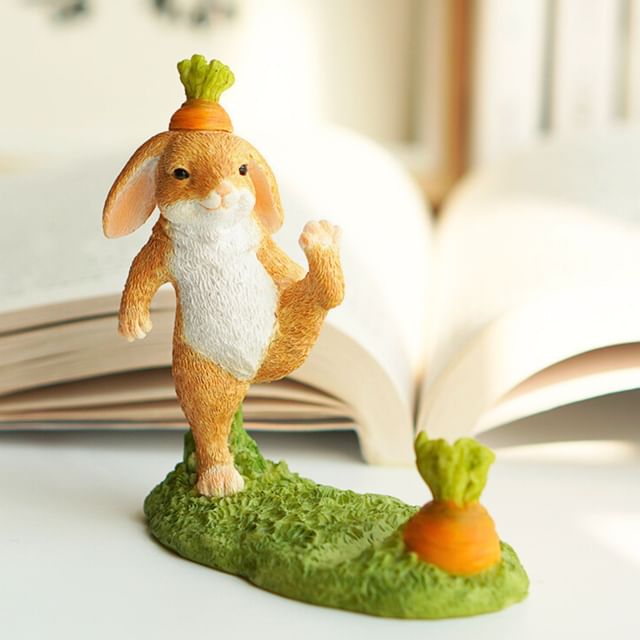 Rabbit Carrot Resin Desktop Phone Holder