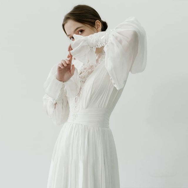 Long-Sleeve Mock Neck Plain Lace Panel Sequin Ruched A-Line Wedding Gown
