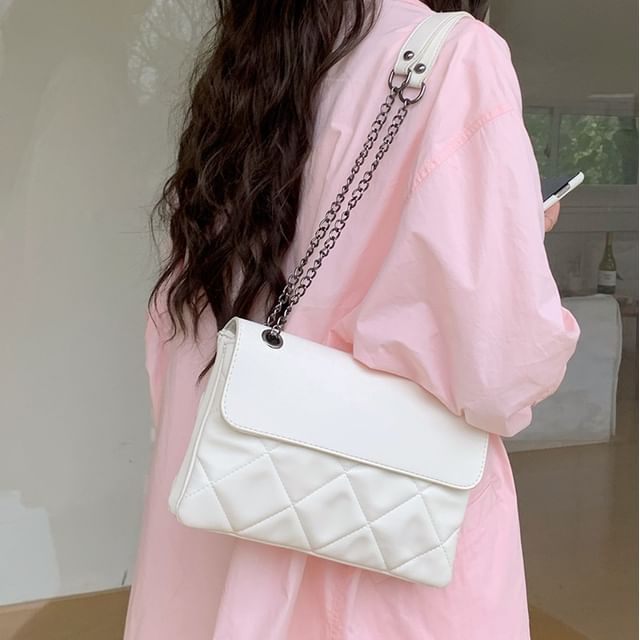 Quilted Flap Chain Shoulder Bag