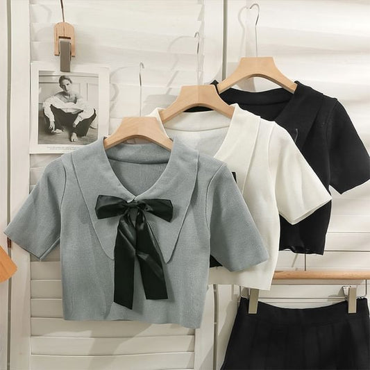 Short-Sleeve Collared Bow Knit Crop Top