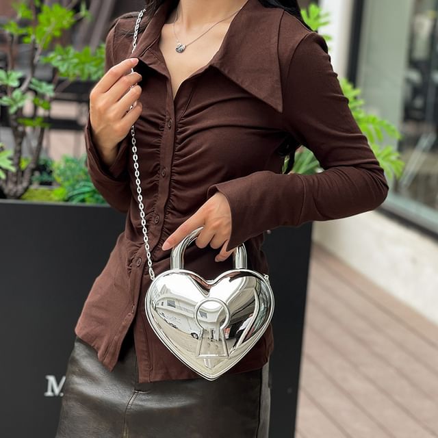 Heart Chain Strap Crossbody Bag