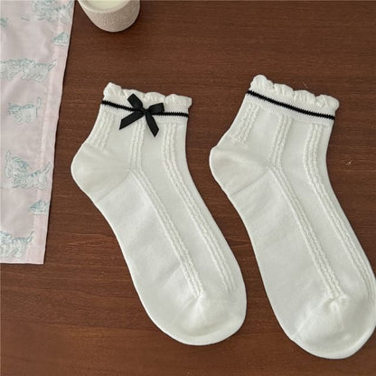 Ruffle Trim Socks