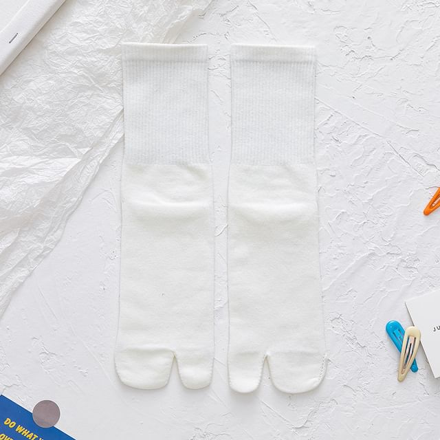 Plain Ribbed Split-Toe Socks