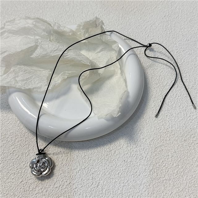 Floral Necklace / Drop Earring