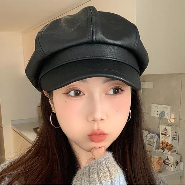 Plain Faux Leather Newsboy Cap