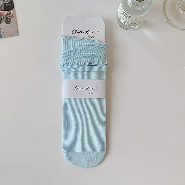 Einfarbige Socken mit gekräuseltem Rand