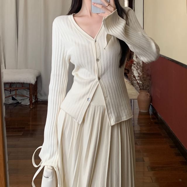 V-Neck Ribbed Cardigan & High Waist Pleated Skirt