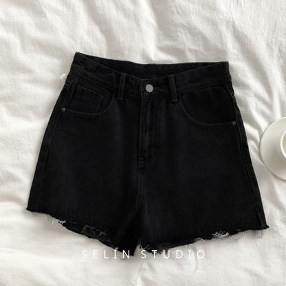Mid Rise Frayed Denim Hot Pants