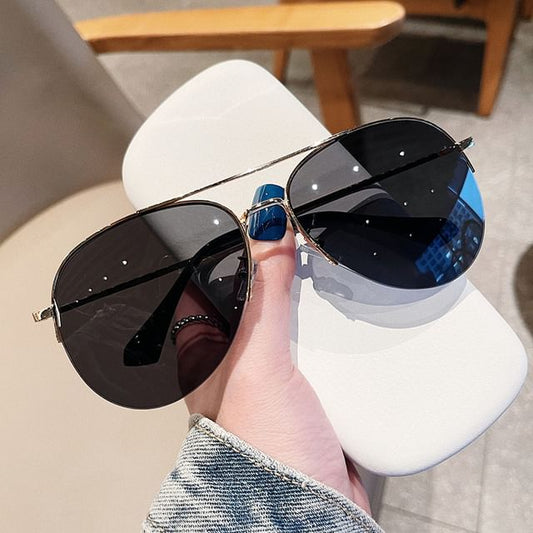 Gradient Aviator Sunglasses