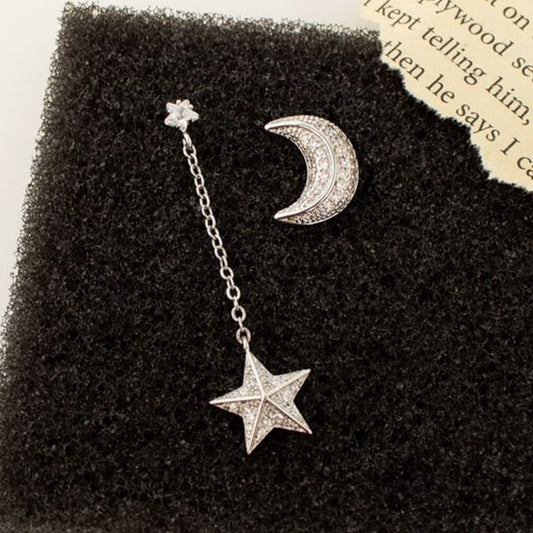 Moon & Star Asymmetrical Alloy Dangle Earring