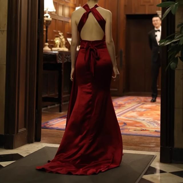 Halter Plain Ruched Satin Sheath Evening Gown