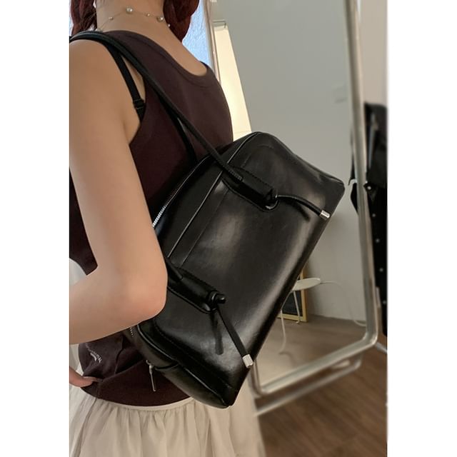 Sac bowler uni en similicuir