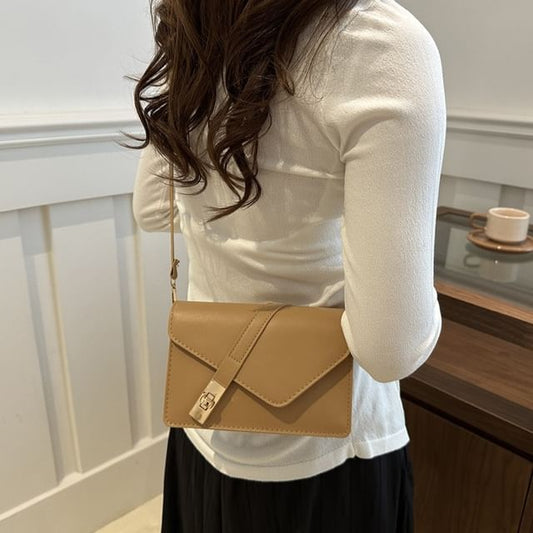 Plain Faux Leather Flap Crossbody Bag