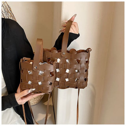 Cutout Woven Bucket Bag