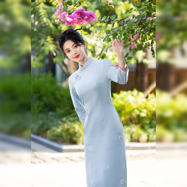 3/4 Sleeve Floral Embroidered Midi Sheath Qipao