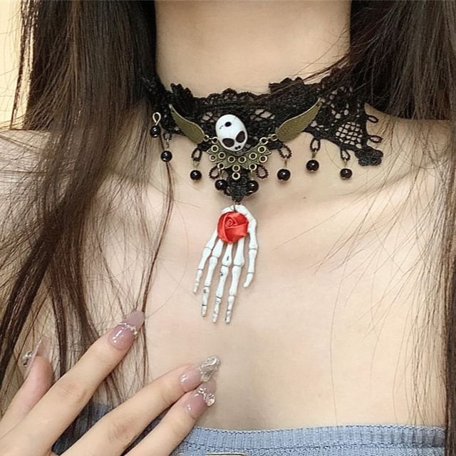 Skull Lace Choker / Earring
