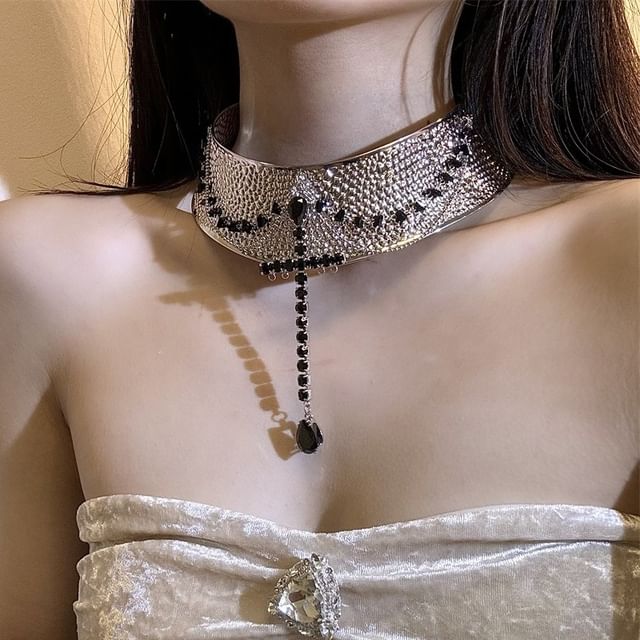 Metallic Rhinestone Lariat Choker