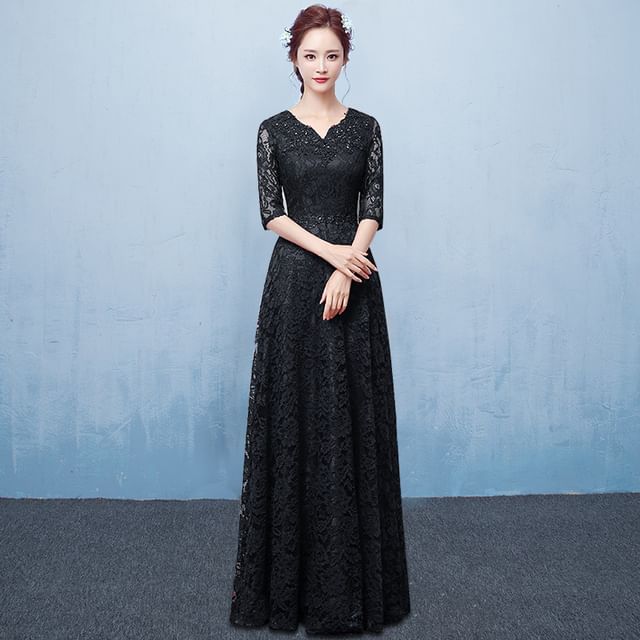 3/4-Sleeve V-Neck Floral Lace A-Line Evening Gown