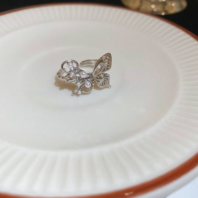 Rhinestone Freshwater Pearl Ring