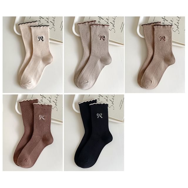 Bow Embroidered Ribbed Short Socks Set