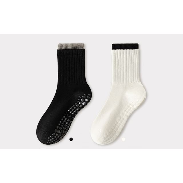 Contrast Trim Ribbed Yoga Short Socks / Set