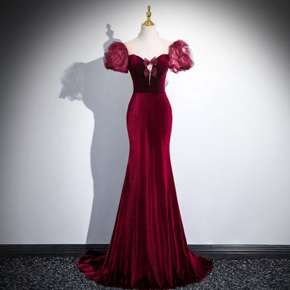 Short-Sleeve Sweetheart Neckline Trained Velvet Sheath Evening Gown