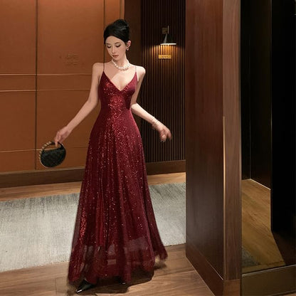 Spaghetti Strap V-Neck Plain Sequin A-Line Evening Dress