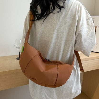 Plain Zip Shoulder Bag