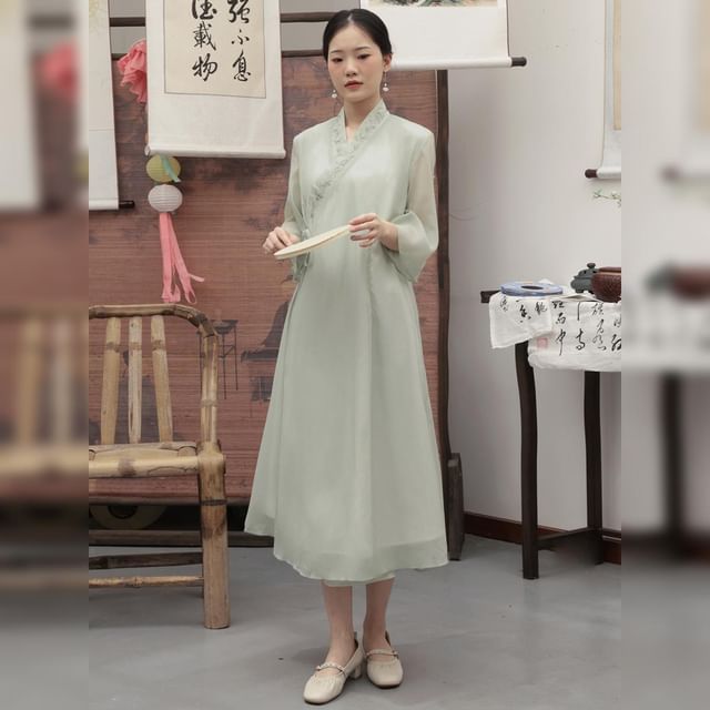 Traditional Chinese 3/4-Sleeve Midi A-Line Dress / Pants