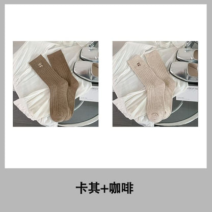 Bow Embroidered Socks / Set