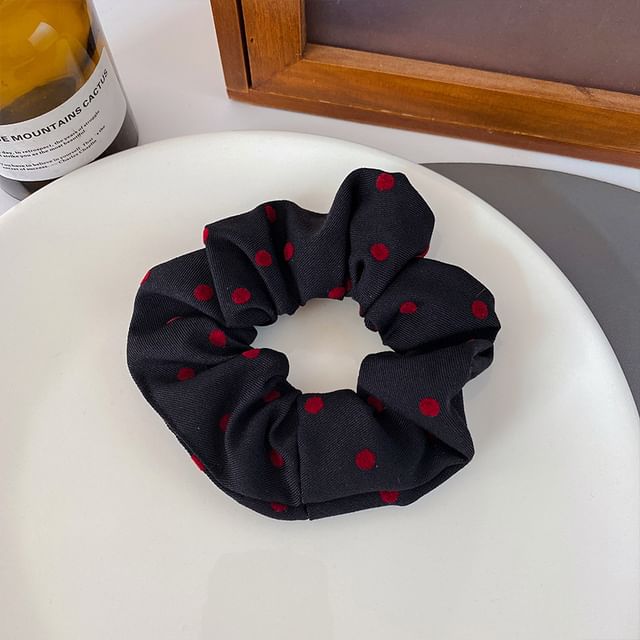 Dotted Scrunchie