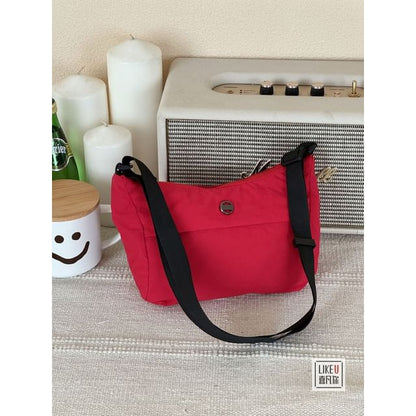 Multi-Pocket Shoulder Bag