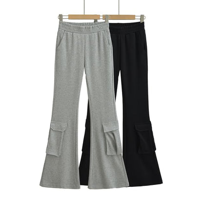 Elastic Waist Bootcut Cargo Sweatpants
