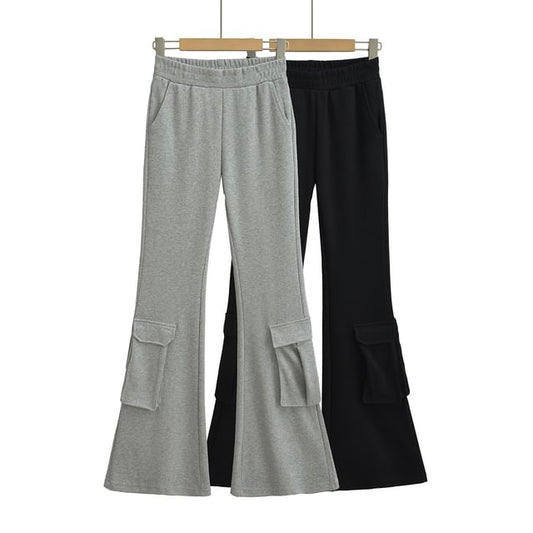 Elastic Waist Bootcut Cargo Sweatpants