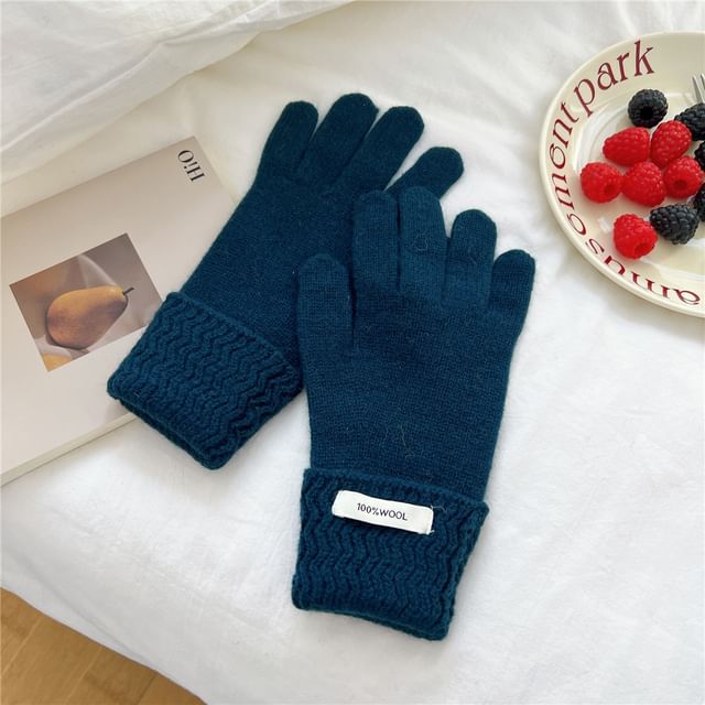 Lettering Applique Touchscreen Knit Gloves