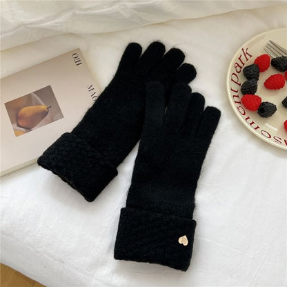 Metal Heart Touchscreen Knit Gloves