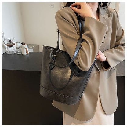 Faux Leather Two Tone Shoulder Bucket Bag