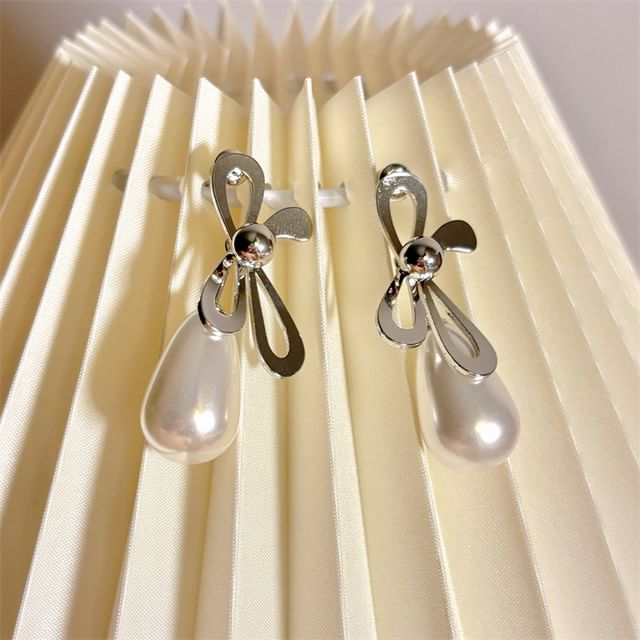 Bow Faux Pearl Drop Earring