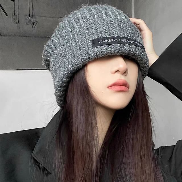 Applique Ribbed Knit Beanie