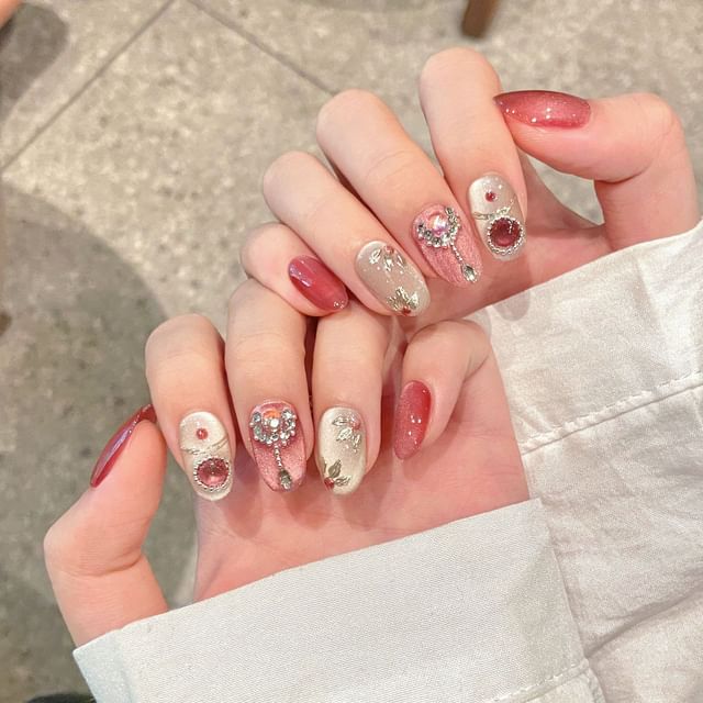 Rhinestone Press On Nail