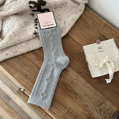 Plain Cable-Knit Socks