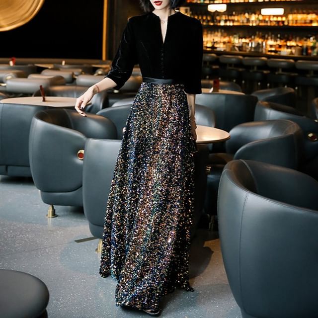 Gown Designs) Neck (Various Sequin 3/4-Sleeve Evening Notch Panel