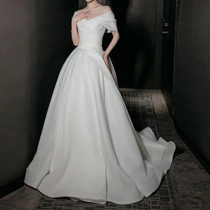 Sleeveless Off-Shoulder Plain Wedding Ball Gown