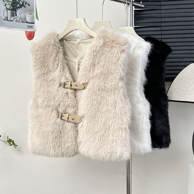 Buckled Faux-Fur V-Neck Vest Jacket
