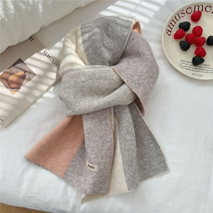 Two-Tone Label Applique Scarf