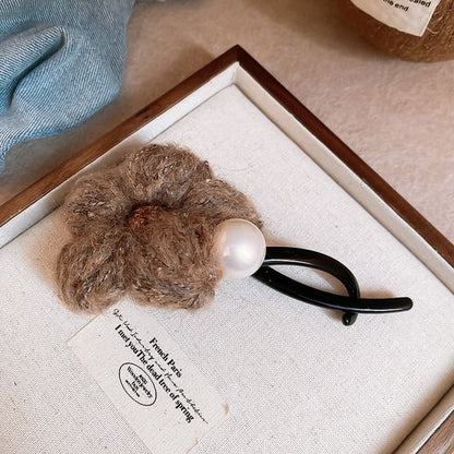 Flower Pearl Faux Clip Hair