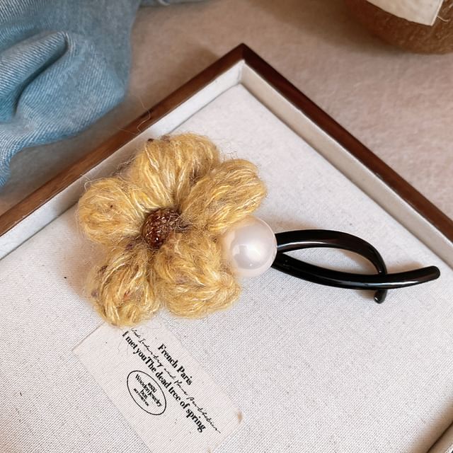 Flower Pearl Faux Clip Hair