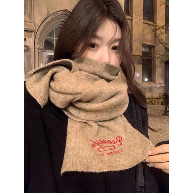 Plaid / Lettering Embroidered / Plain Scarf